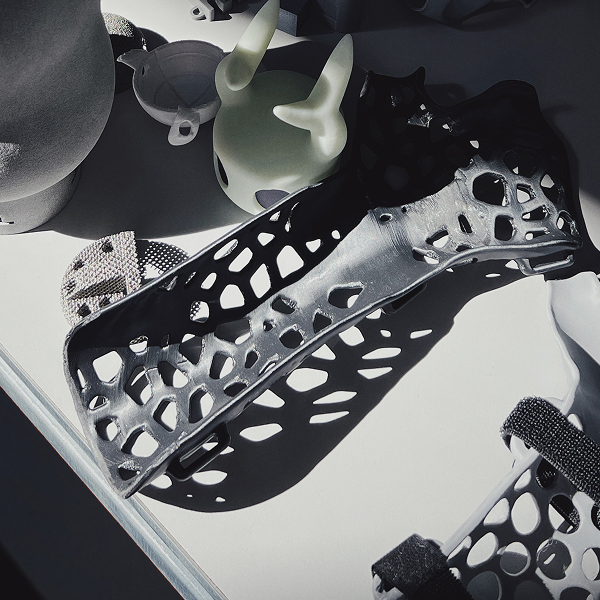 ## Хто стоїть <br/> за проєктом